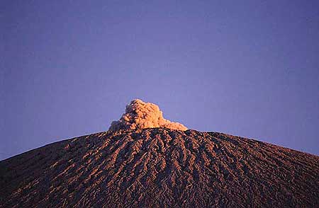 Eruption from Semeru's summit at dawn (1)