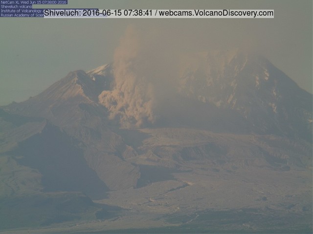 Small pyroclastic flow at Shiveluch volcano yesterday morning (KVERT webcam)