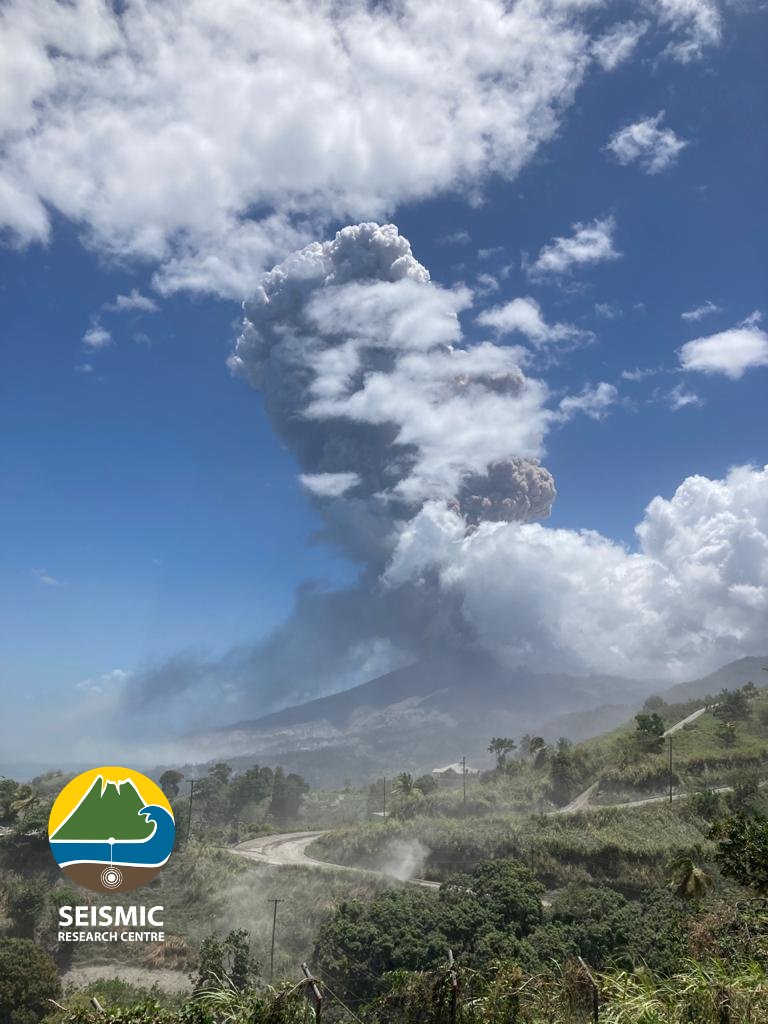 Huge ash column generated from Soufrière St. Vincent volcano yesterday (image: @uwiseismic/twitter)