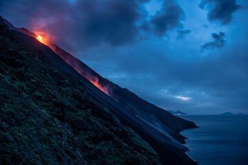 The lava flow at dusk