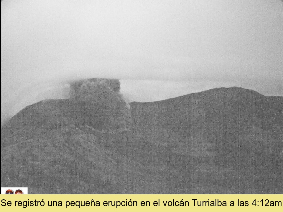Small ash amount at Turrialba volcano yesterday morning (image: OVSICORI-UNA)