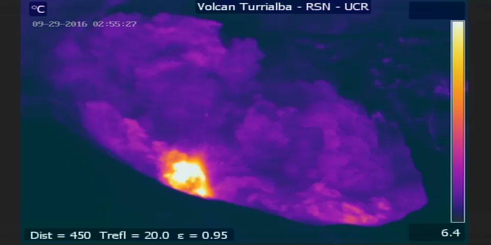 Infrared image of incandescent ejections at Turrialba volcano (RSN, Costa Rica)