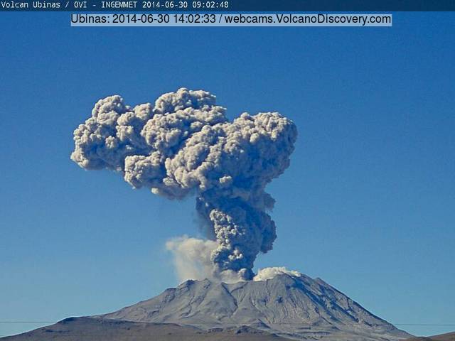 Vulcanian eruption at Ubinas this morning