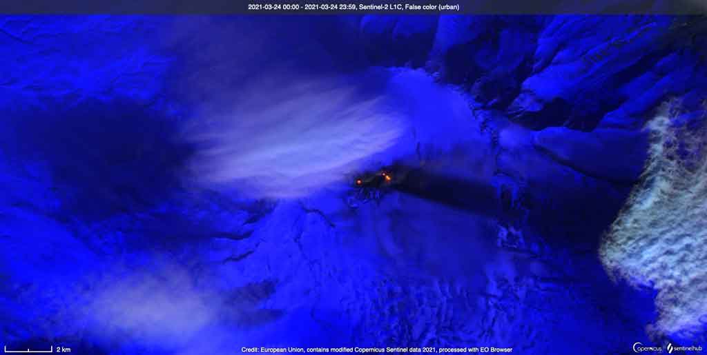 Veniaminof volcano seen on satellite on 24 Mar 2021, showing the central and flank vents (image: Sentinel Hub)