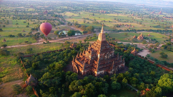 <TOKEN>Aerial view over the Bagan temples</TOKEN>