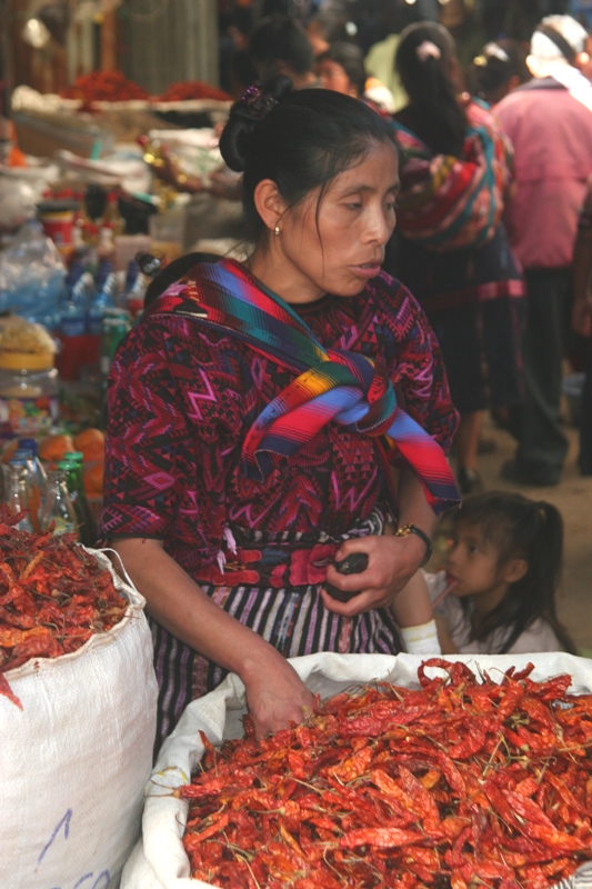Un étale de piments sur les Marchés de Santiago Atitlan