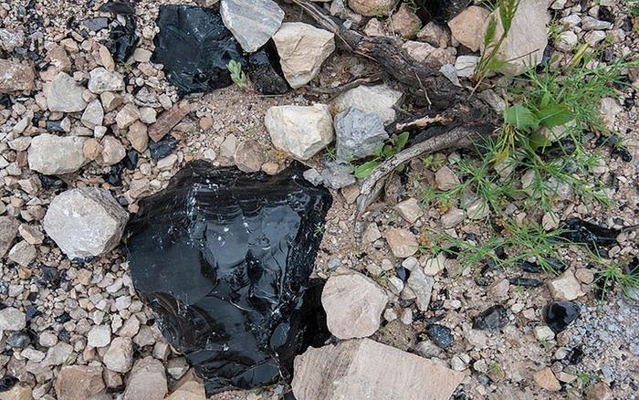 Obsidian deposits