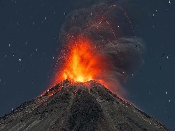 Eruption of Colima volcano (Mexico)