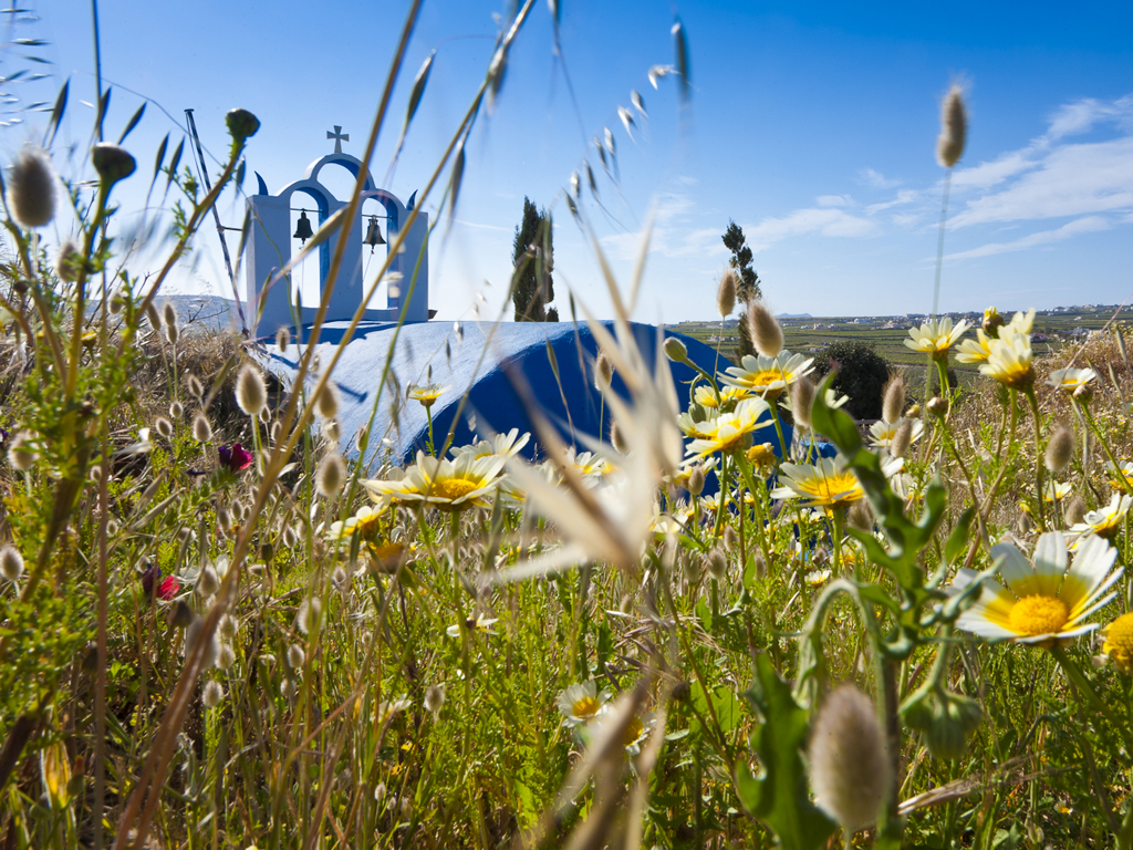 The hidden chapel in the fields