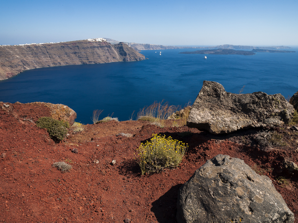 The cliffs of the Santorini caldera