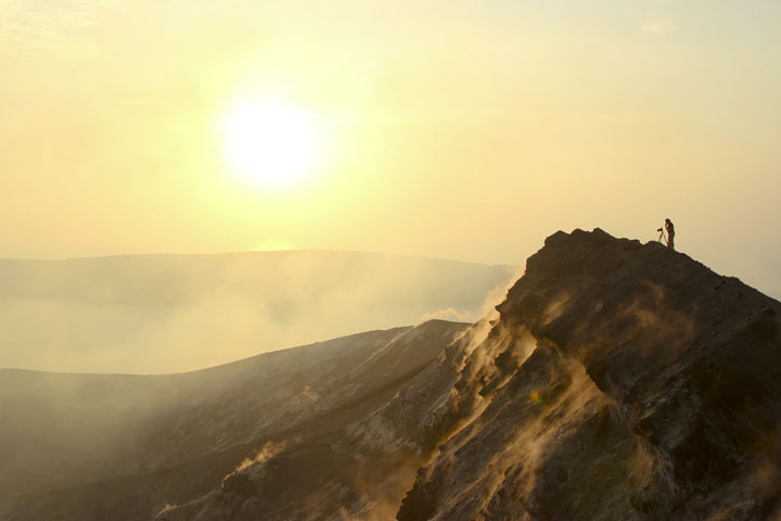 On the crater rim of Anak