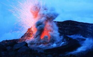 Strombolian explosion at Semeru volcano (image: Kat Spruth)