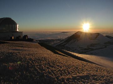 Cônes de scorie situés au sommet du volcan Mauna Kea, Hawaii. (Photo: P. Ong)