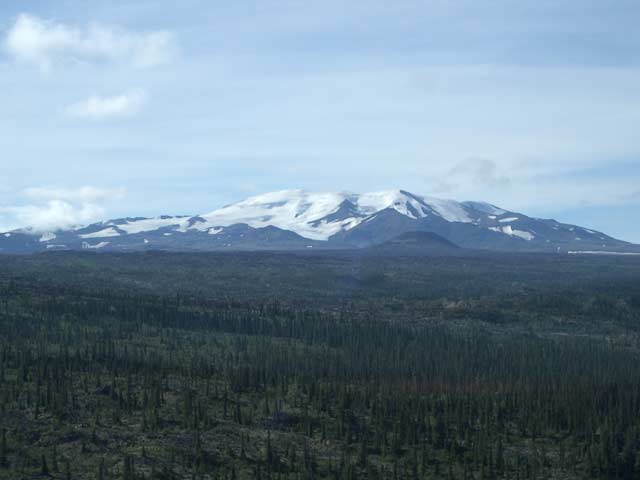 Mount Edziza in northwestern British Columbia. (photo: Wikimedia Commons)