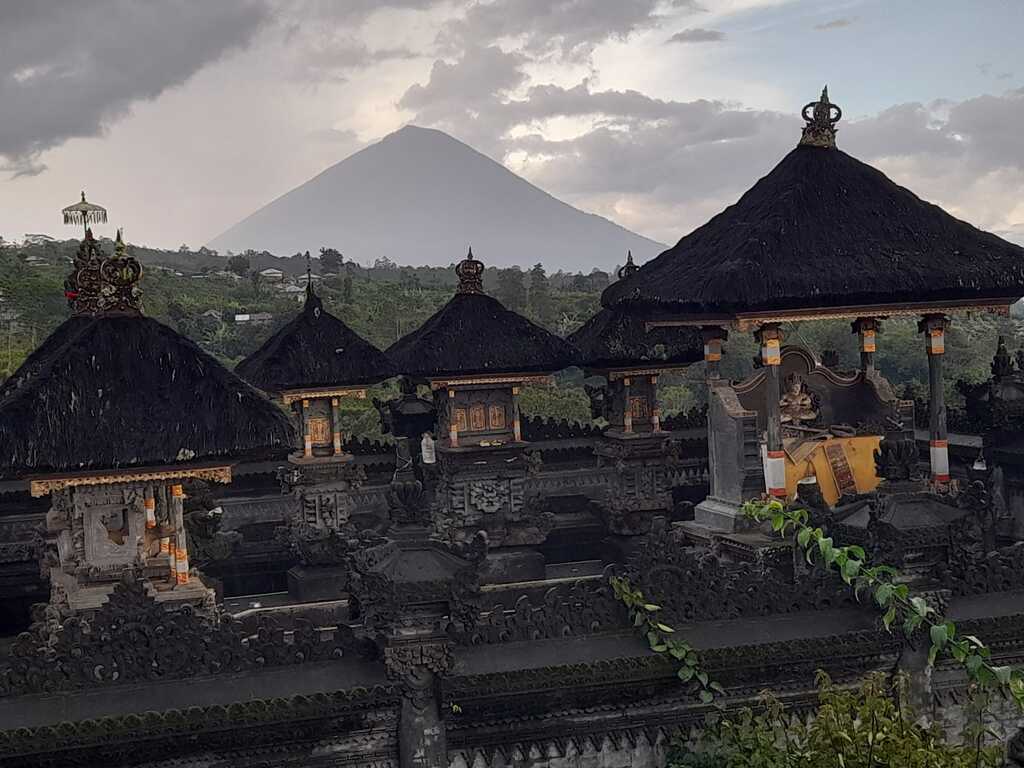 Mount Agung, Bali, Indonesia - Photo by Thomas Heuer